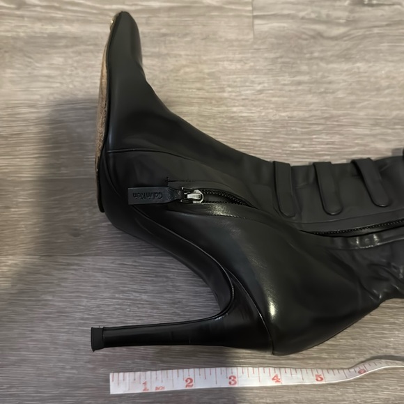 INSANE Y2K Calvin Klein Boots - Picture 5 of 17